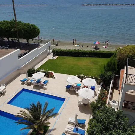 Les Sirenes Apartment Limassol